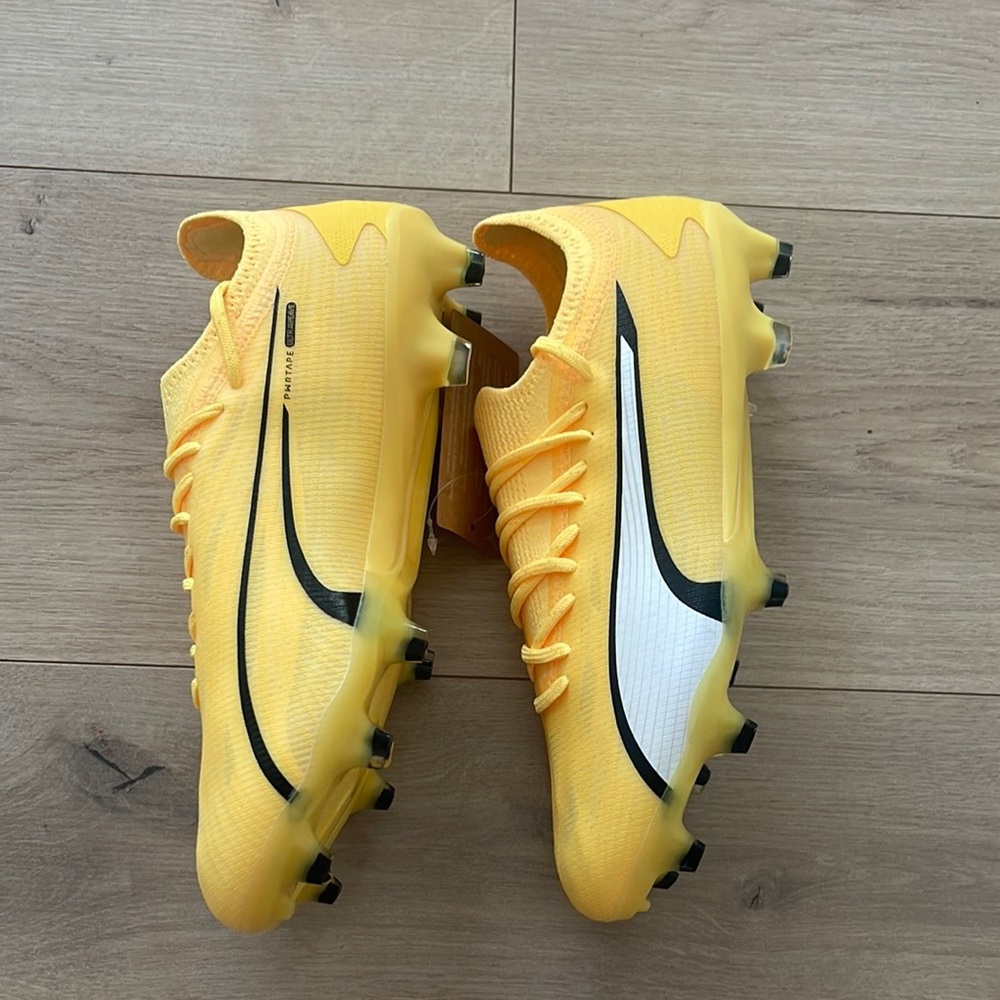 Puma Ultra Elite - Picture 2 of 6